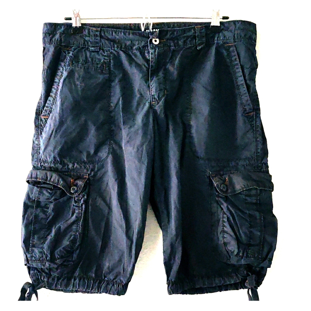 Polo Jeans Co. | Black Cargo Shorts / Size: 10